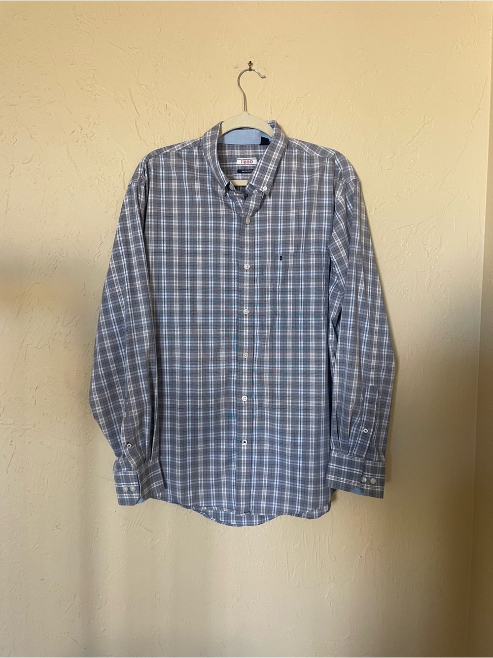 Izod Men's Gray and Blue Plaid Button-Down Shirt